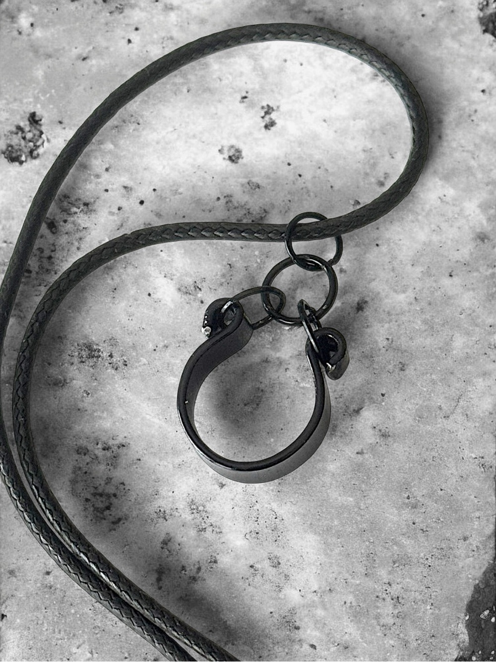 5 For $25💫Alternative Black Aluminum Horseshoe Pendant Necklace